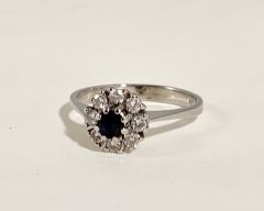 Vintage Carmoséring i 18 K med diamanter & Safir.